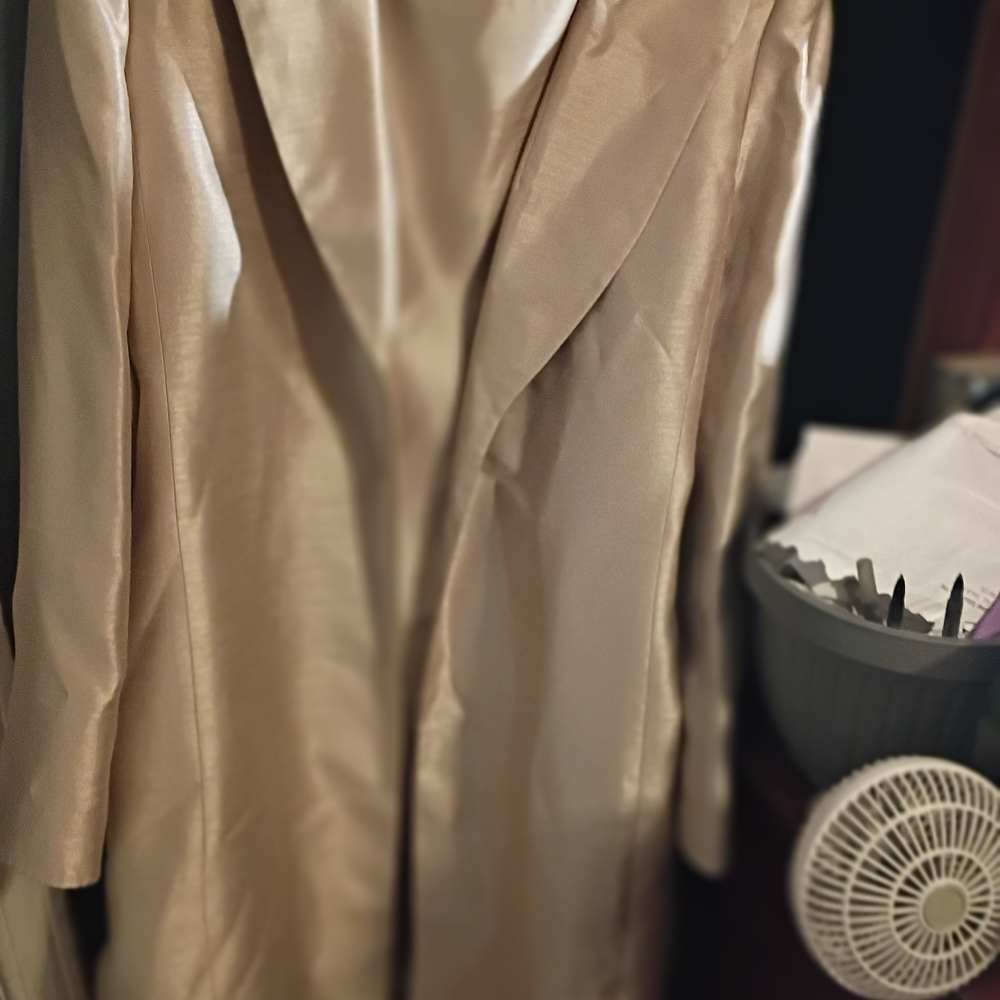 Elegant Cream Satin Robe